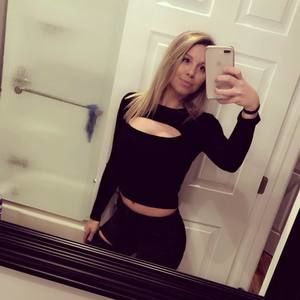 Meet your Posher, Caroline